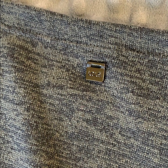 Lole shirt - Picture 5 of 5